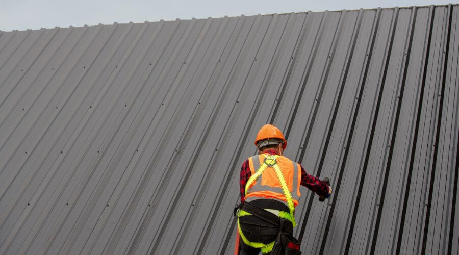 Professional gutter cleaning in Winnebago, MN